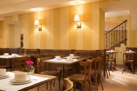 Central Hotel Paris – Breakfast
